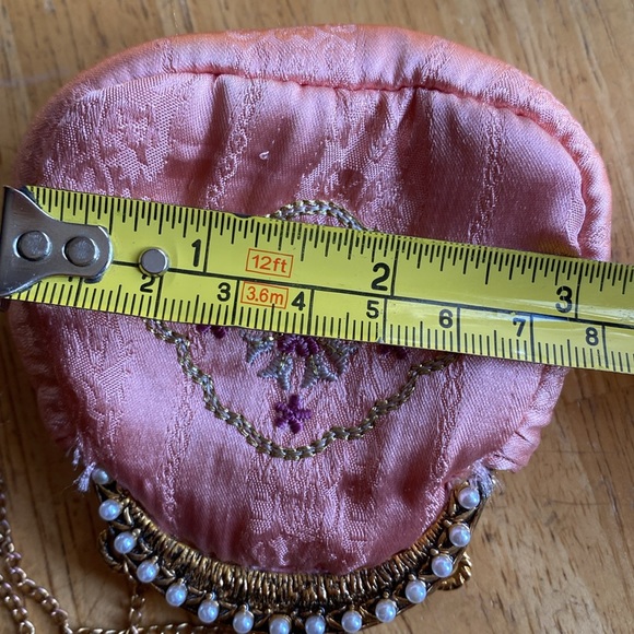 Vintage Coral Pink Coin Purse, Rococo Style, 1990's Tiny Handbag for Change - Picture 11 of 12